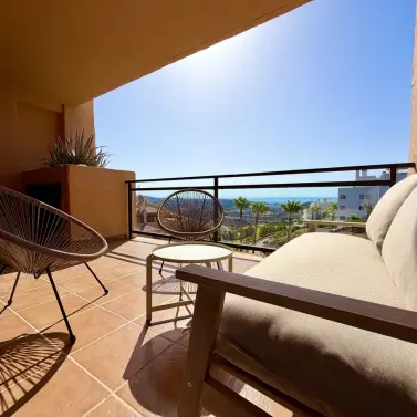 Long-term rent of middle floor apartment in Calanova Golf