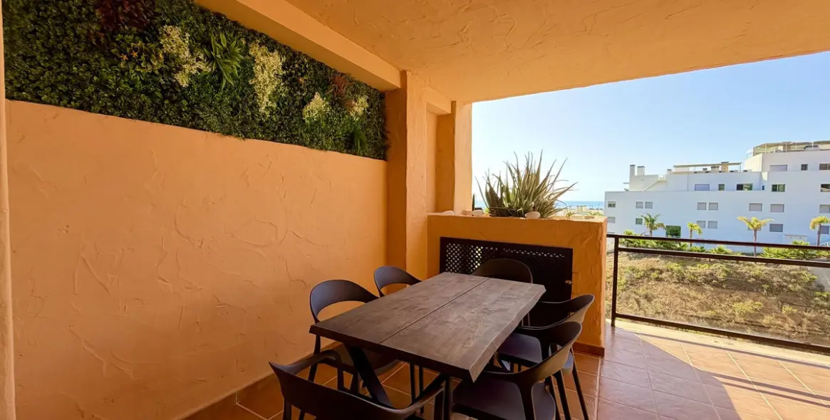 Long-term rent of middle floor apartment in Calanova Golf 7