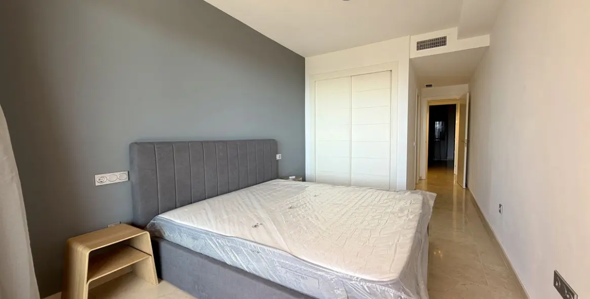 Long-term rent of middle floor apartment in Calanova Golf 16