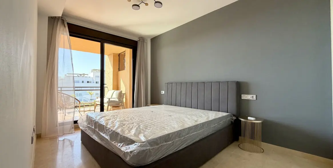 Long-term rent of middle floor apartment in Calanova Golf 17