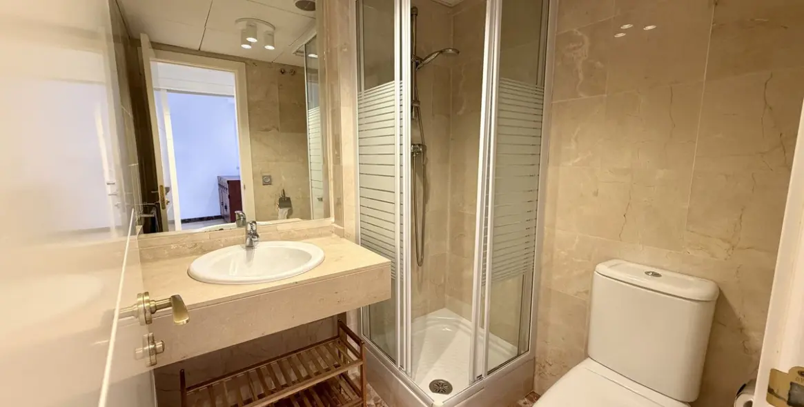 Long-term rent of middle floor apartment in Calanova Golf 23