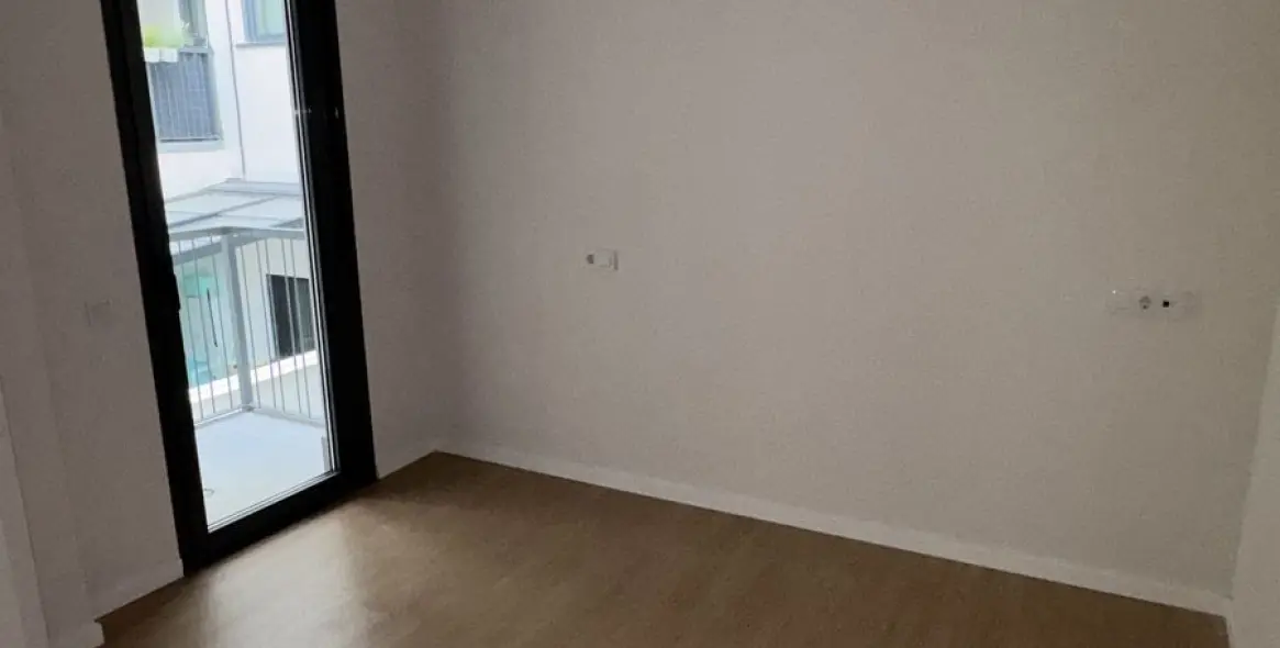 Sale of middle floor apartment in Las Lagunas 3