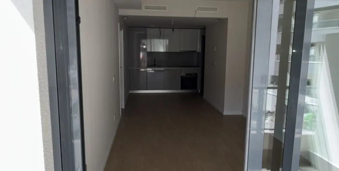 Sale of middle floor apartment in Las Lagunas 17