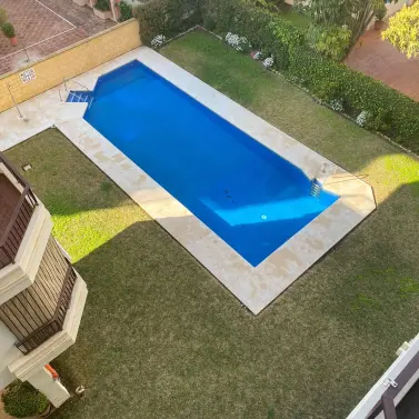 Продажа апартаментов на среднем этаже в Marbella