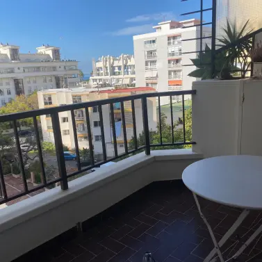 Продажа апартаментов на среднем этаже в Marbella