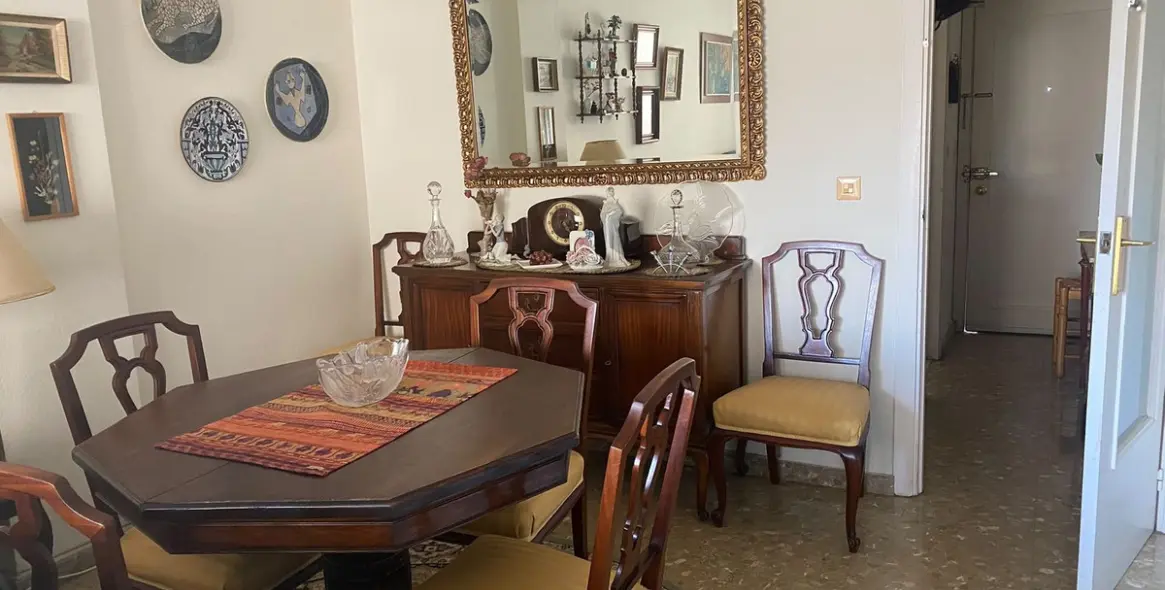 Venta de apartamento en planta media en Marbella 6