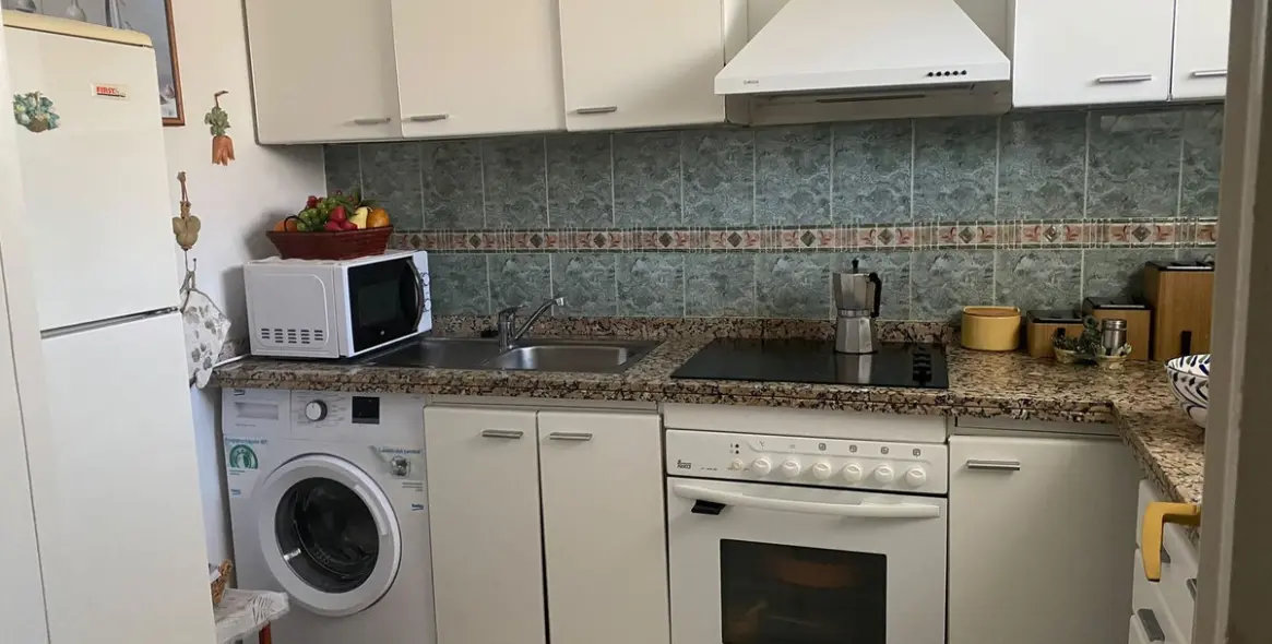 Venta de apartamento en planta media en Marbella 9