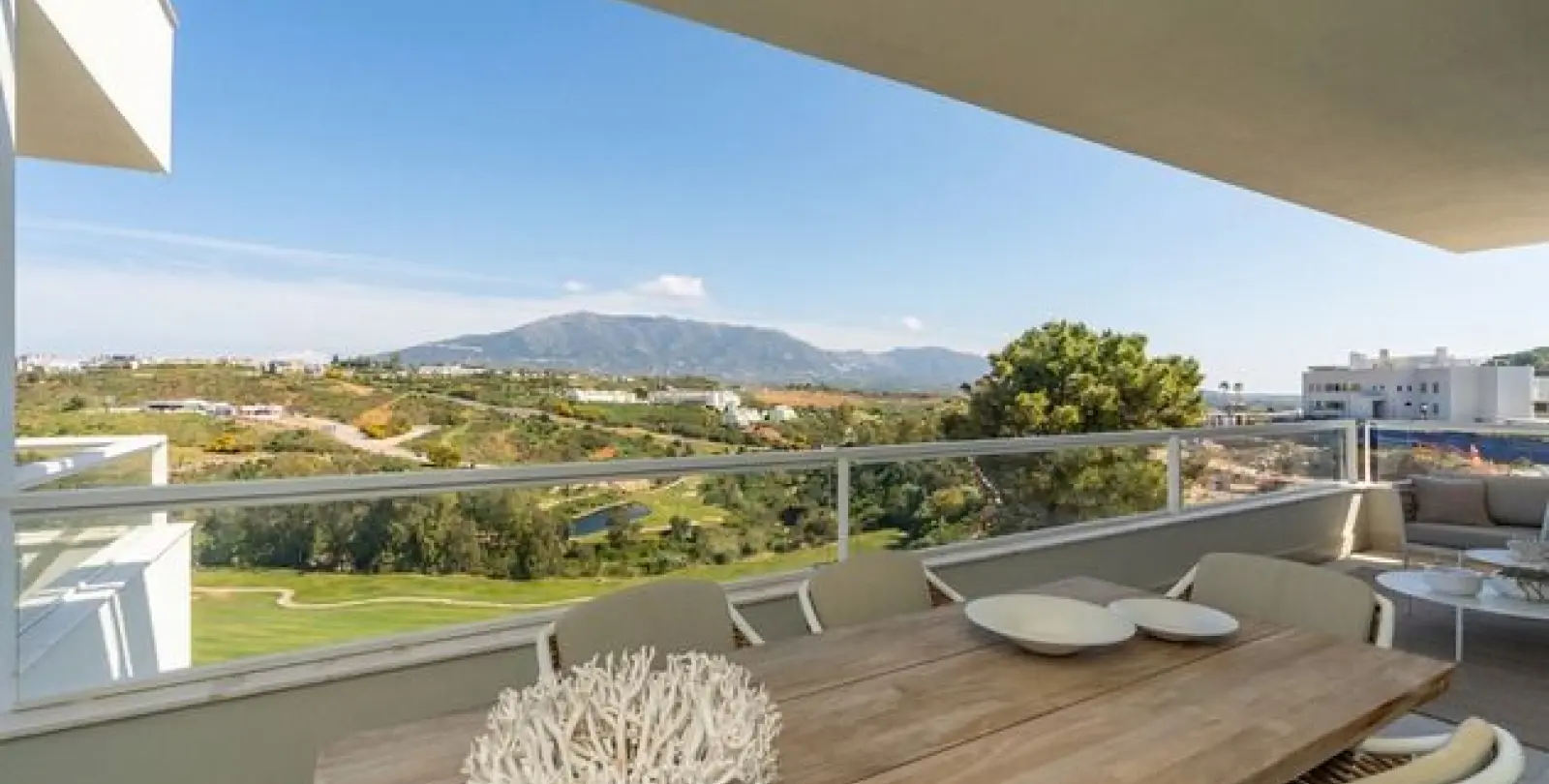 Sale of middle floor apartment in La Cala Golf 1