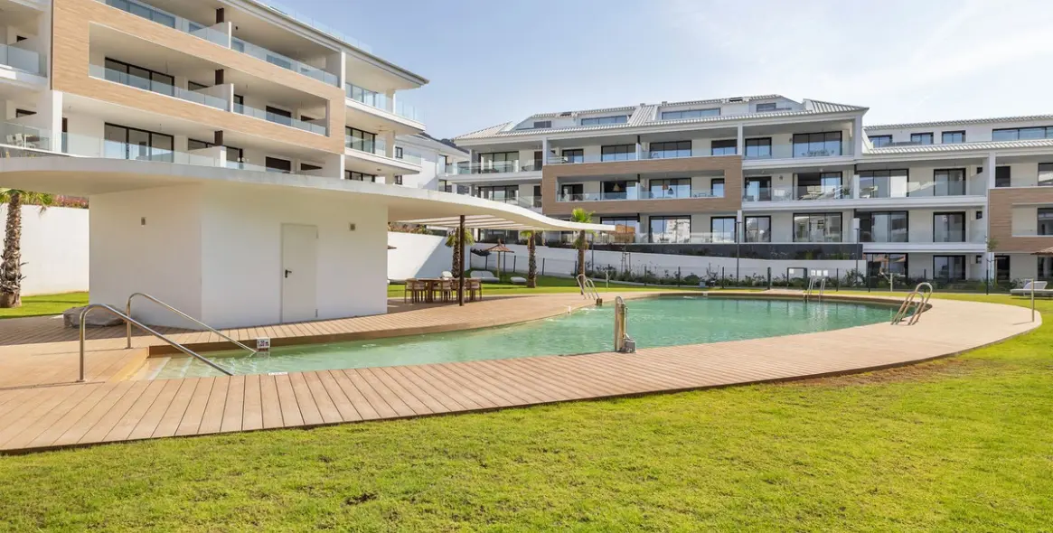 Sale of ground floor apartment in Higueron 1