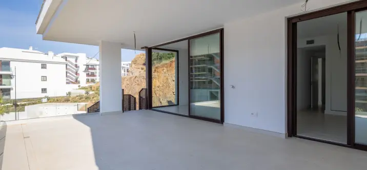 Sale of ground floor apartment in Higueron 4