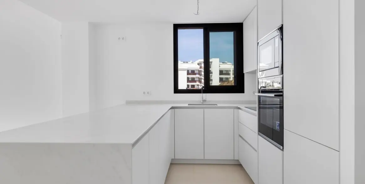 Sale of ground floor apartment in Higueron 16