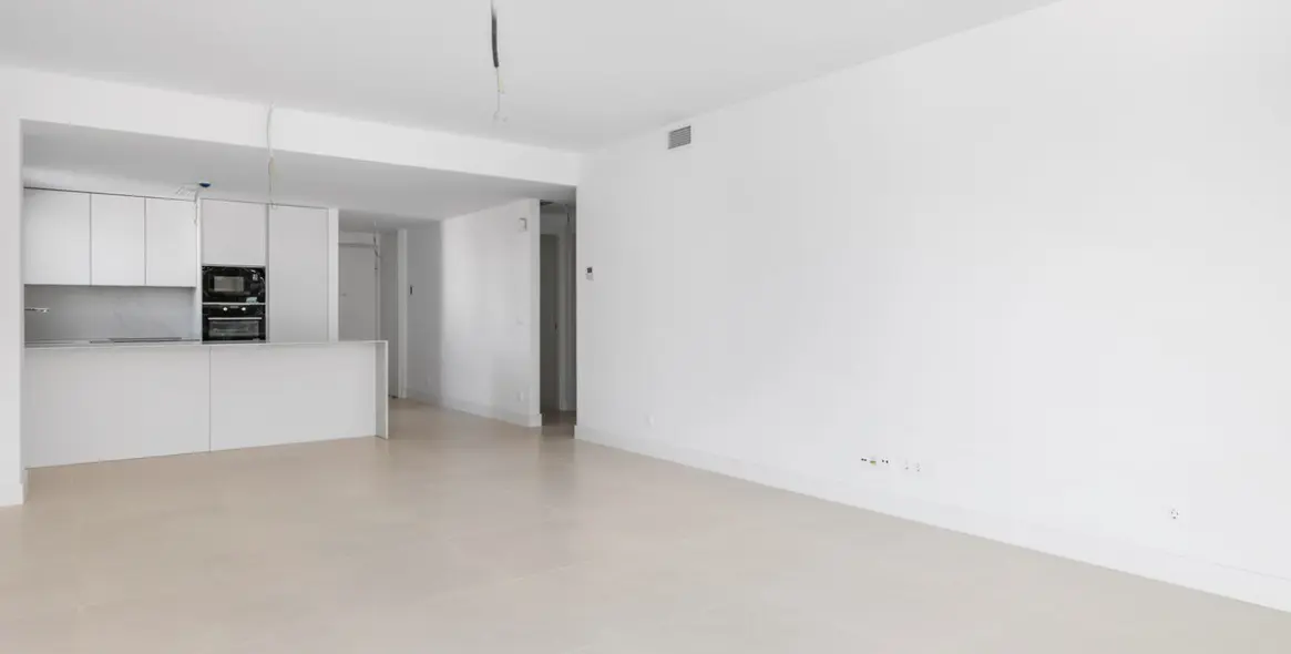 Sale of ground floor apartment in Higueron 17