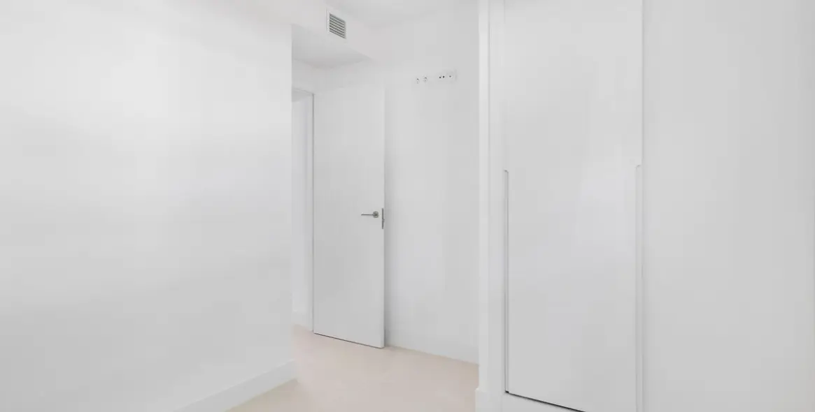Sale of ground floor apartment in Higueron 22