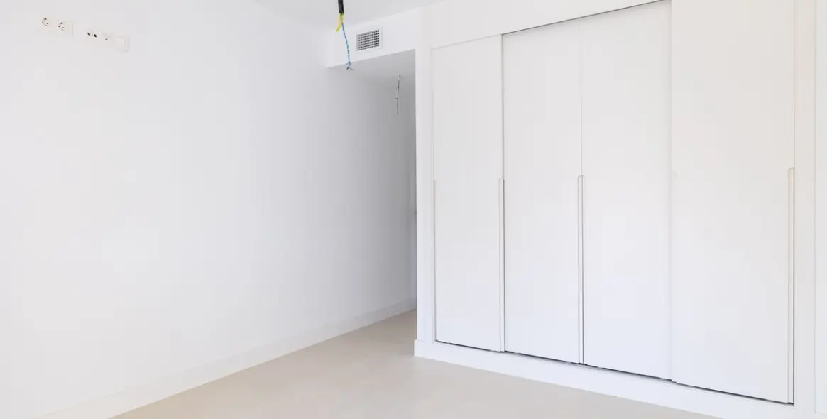 Sale of ground floor apartment in Higueron 23