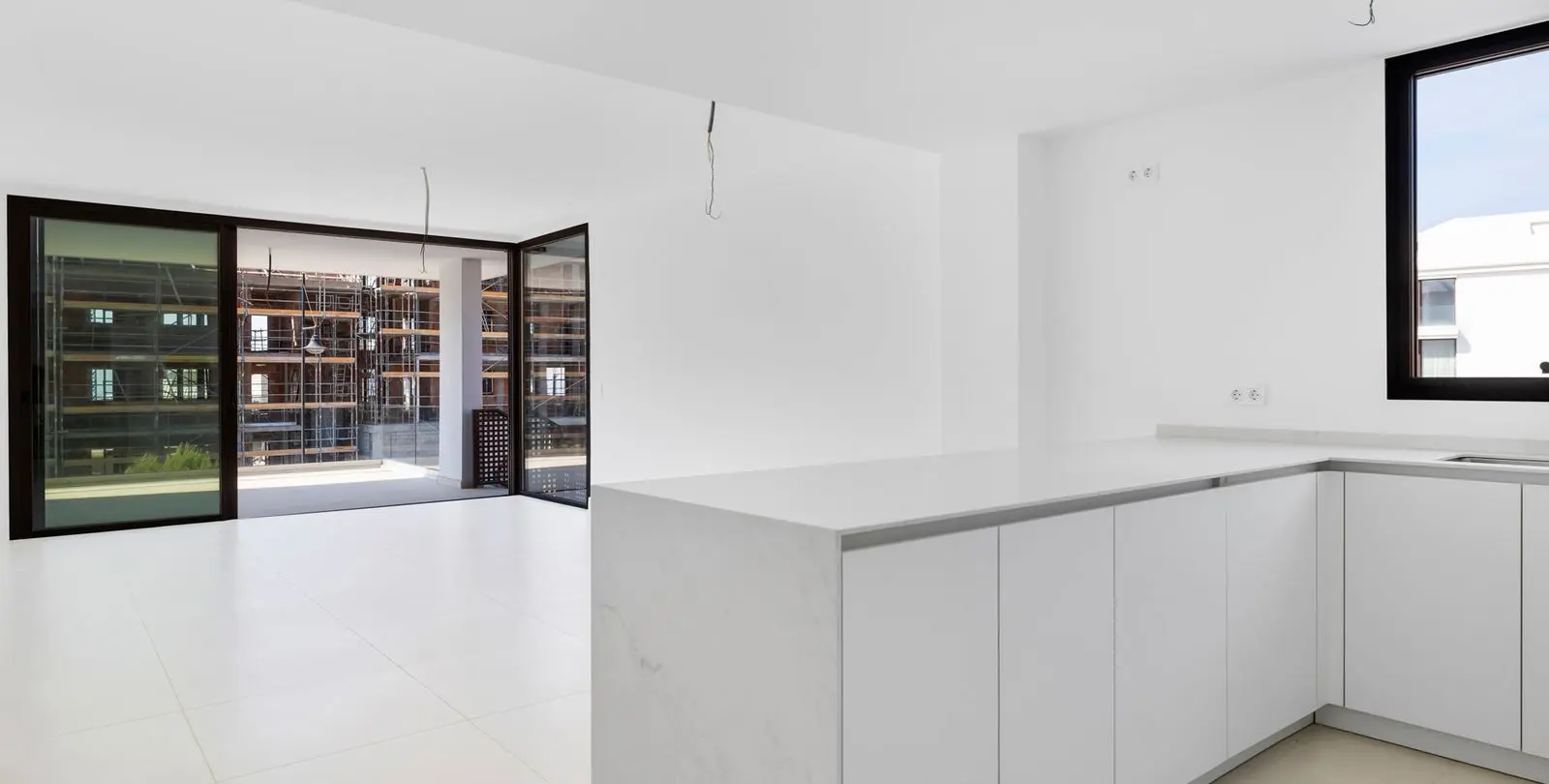 Sale of ground floor apartment in Higueron 1