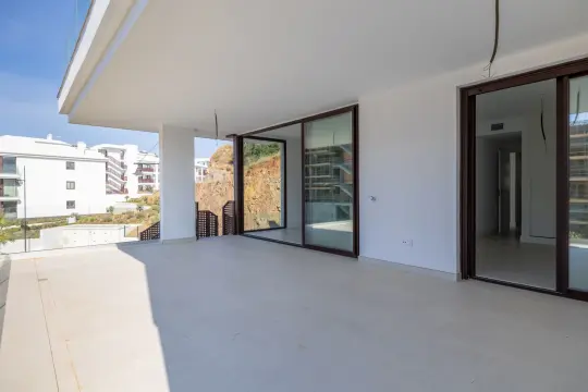 Image 6 thumb