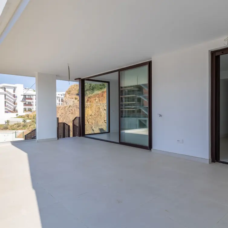 Sale of ground floor apartment in Higueron
