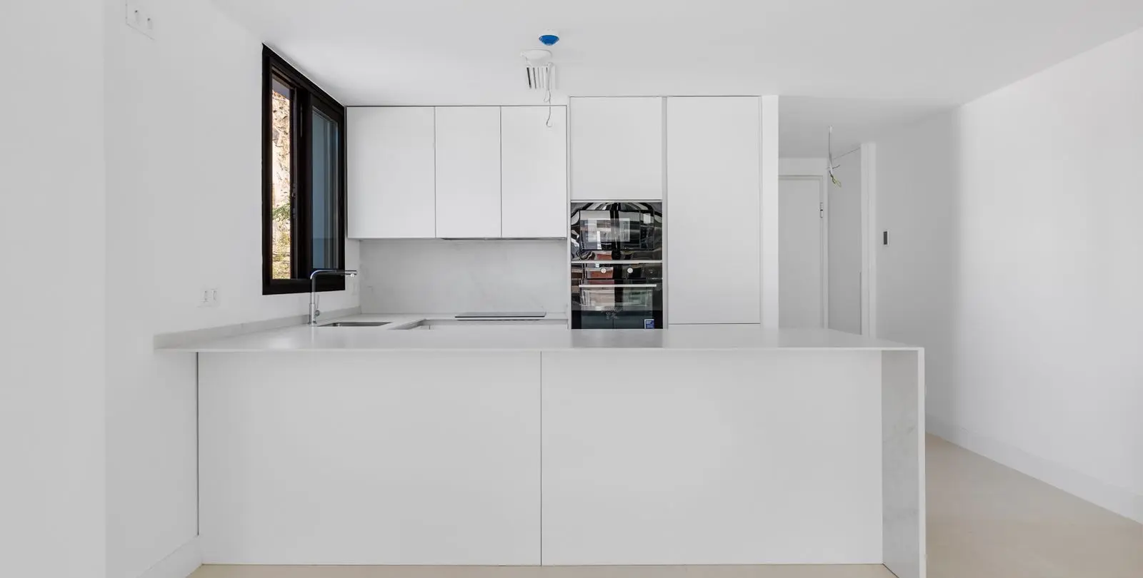 Sale of ground floor apartment in Higueron 13