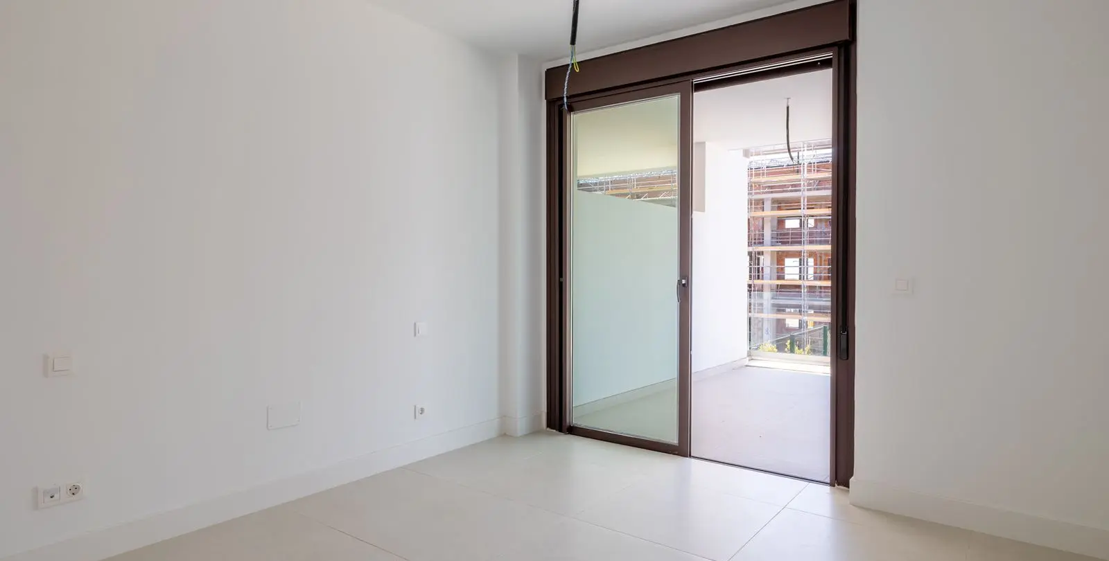 Sale of ground floor apartment in Higueron 27