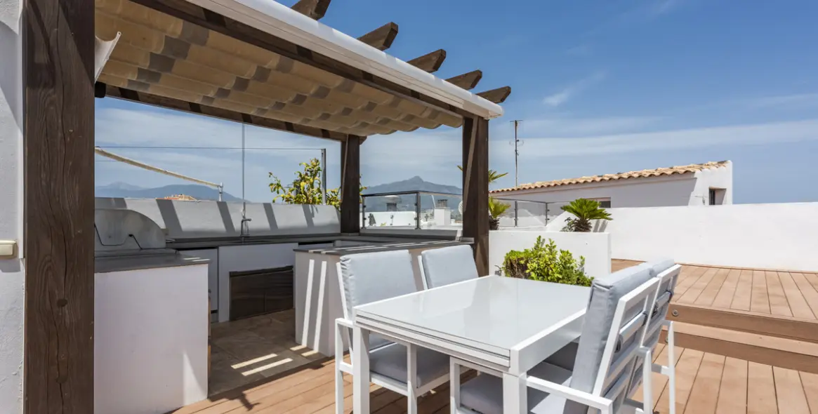 Продажа двухуровневого пентхауса в San Pedro de Alcántara 25