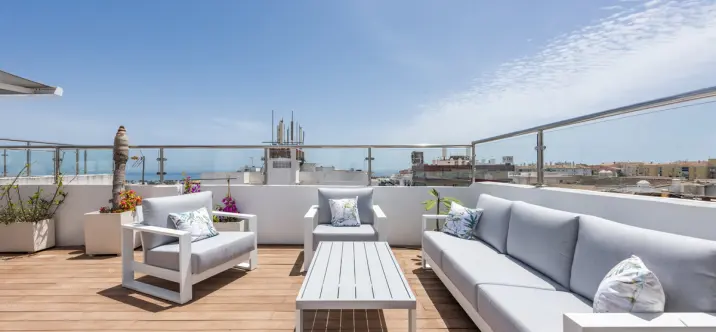 Продажа двухуровневого пентхауса в San Pedro de Alcántara 0
