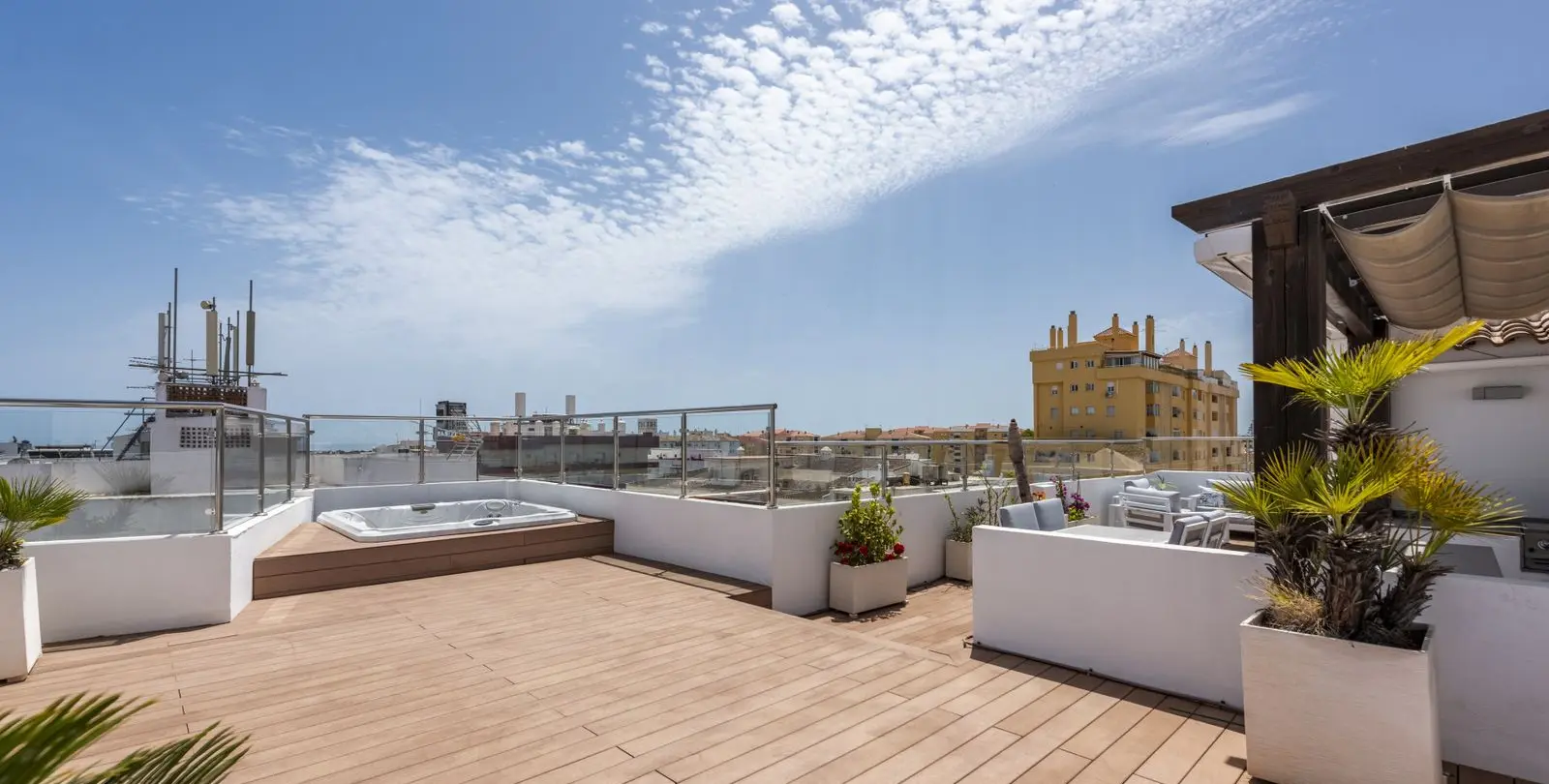 Sale of penthouse duplex in San Pedro de Alcántara 1