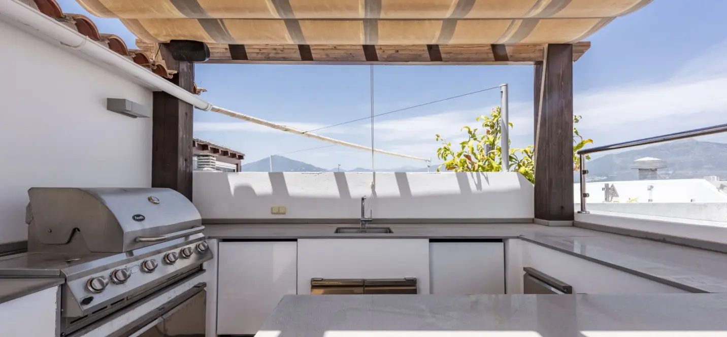 Sale of penthouse duplex in San Pedro de Alcántara 1