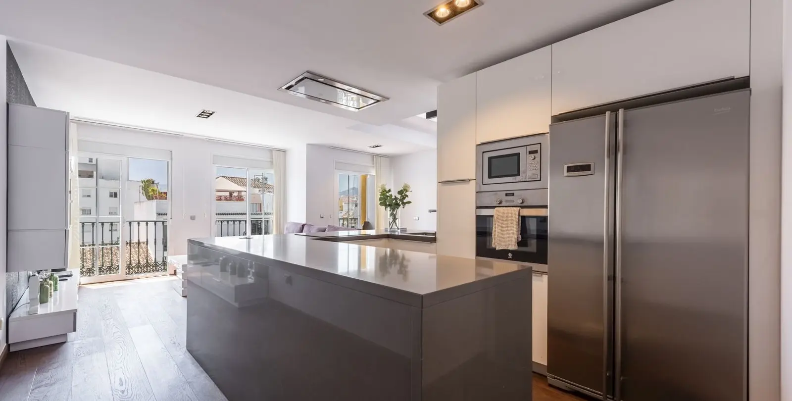 Sale of penthouse duplex in San Pedro de Alcántara 3