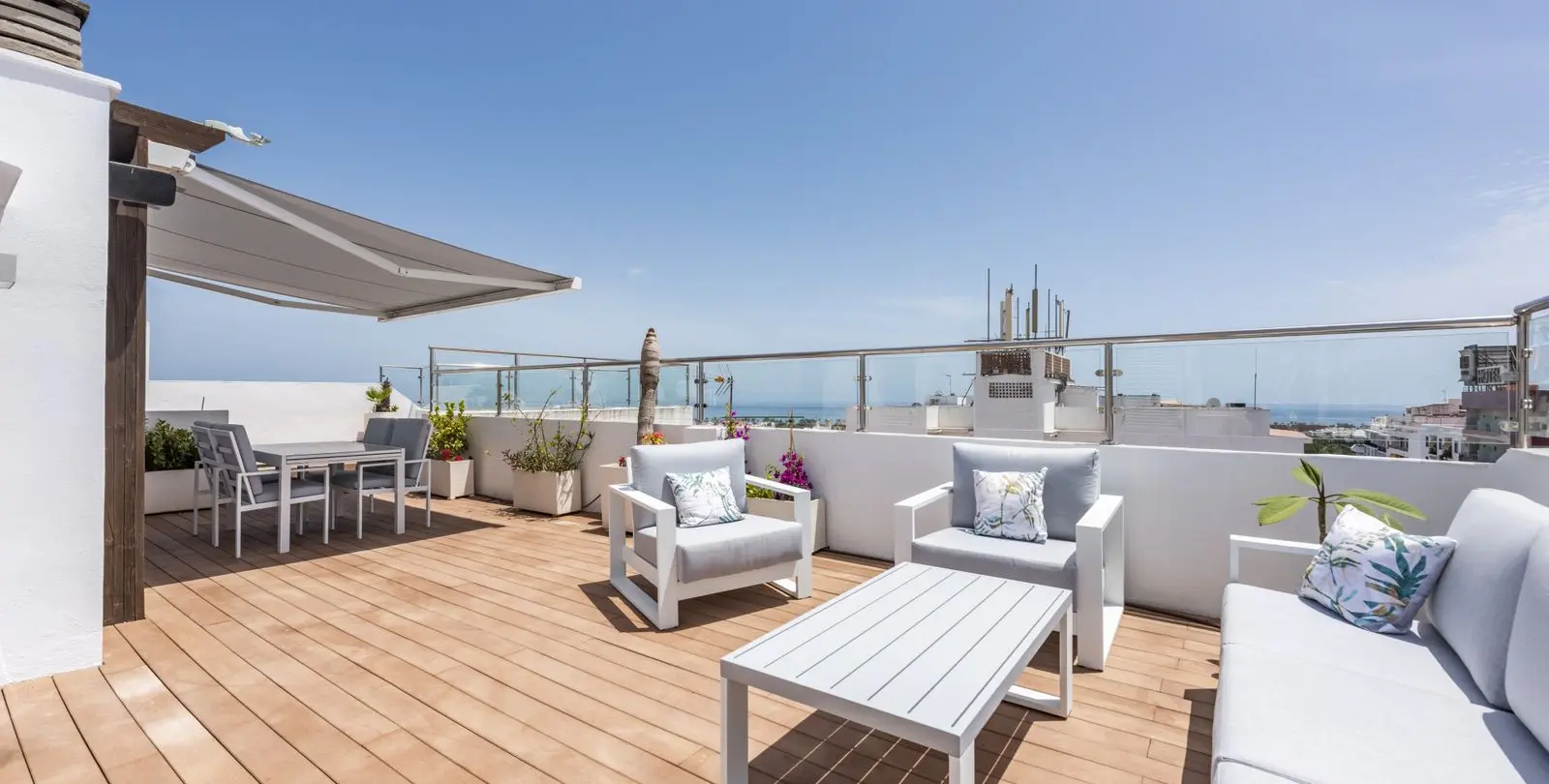 Sale of penthouse duplex in San Pedro de Alcántara 11