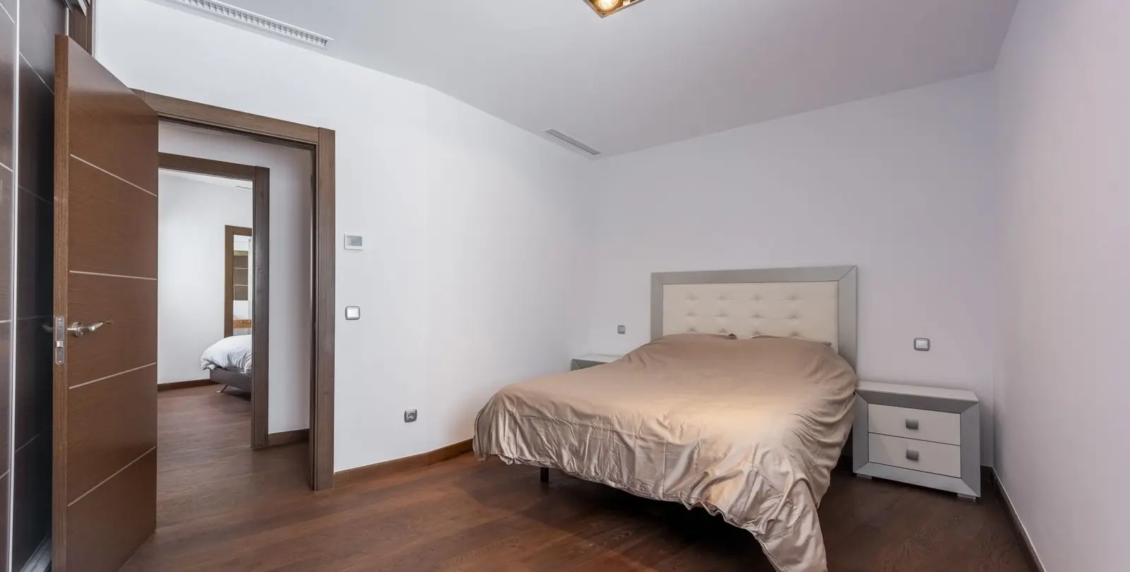 Sale of penthouse duplex in San Pedro de Alcántara 14