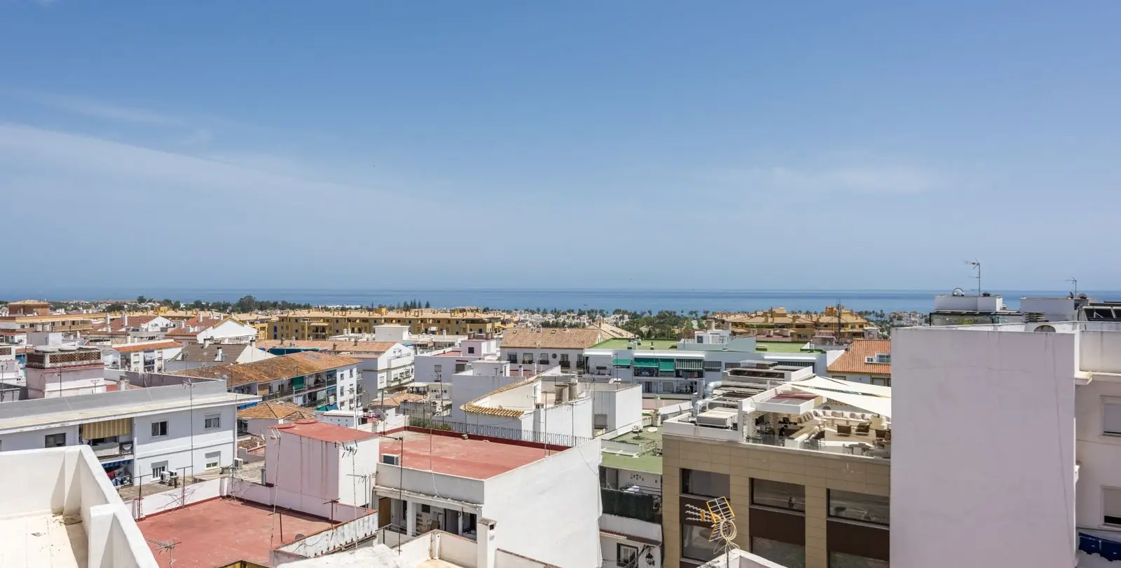 Sale of penthouse duplex in San Pedro de Alcántara 22