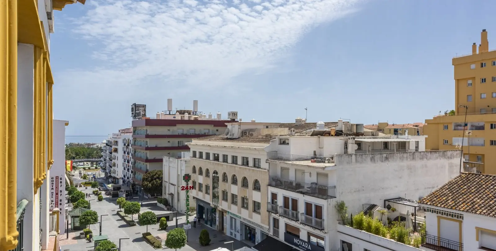 Sale of penthouse duplex in San Pedro de Alcántara 28