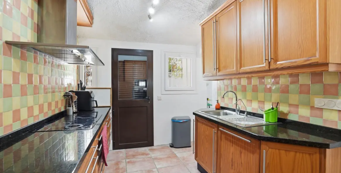 Sale of detached villa in Mijas 28