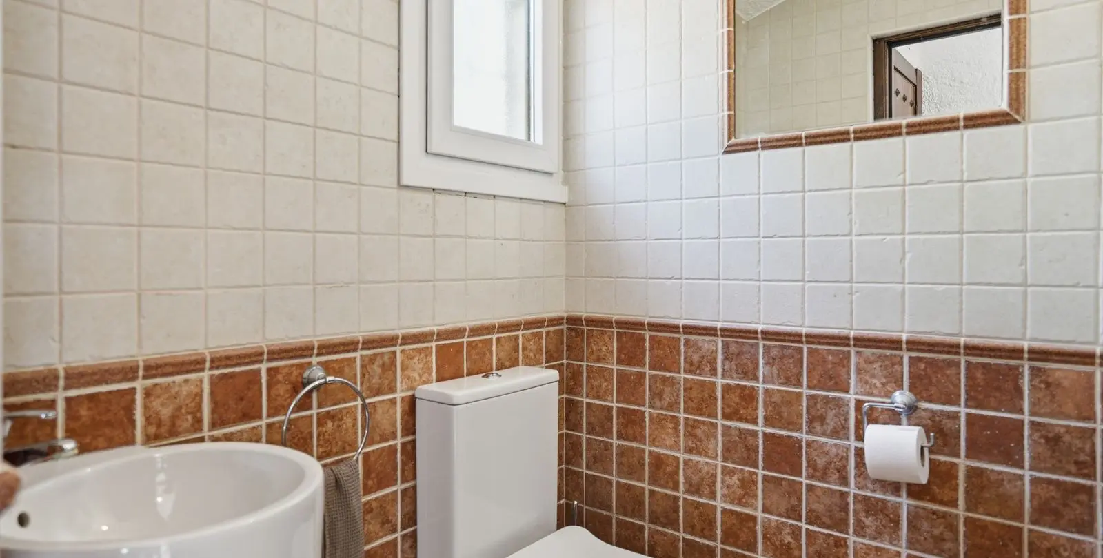 Sale of detached villa in Mijas 32