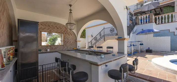 Sale of detached villa in Mijas 2