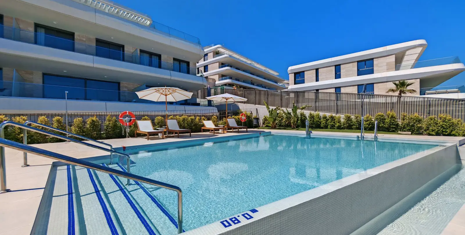 Sale of middle floor apartment in Selwo 6