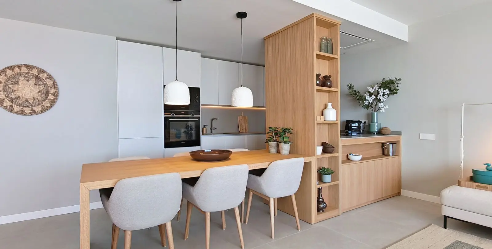 Sale of middle floor apartment in Selwo 8