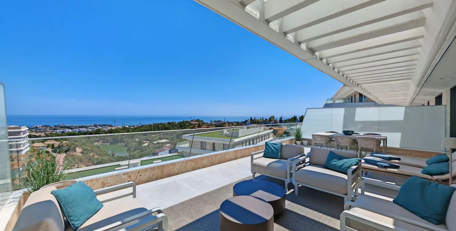 Sale of middle floor apartment in Selwo 10