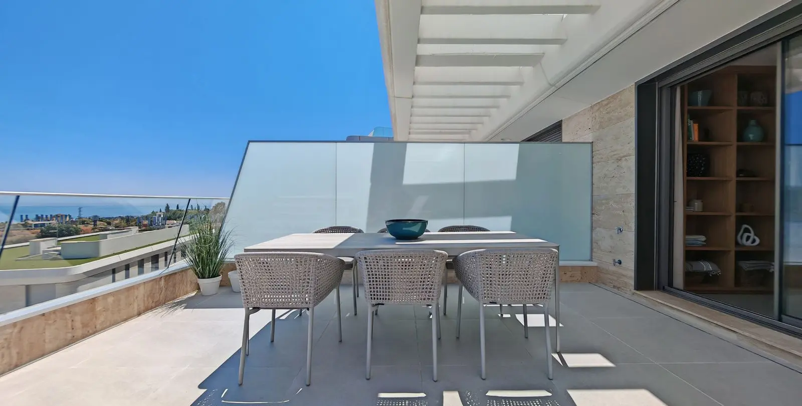 Sale of middle floor apartment in Selwo 13