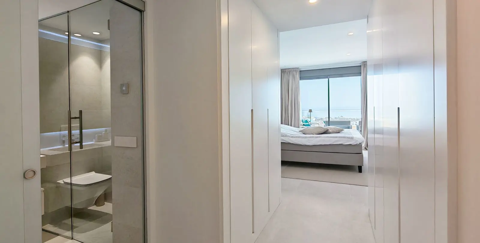 Sale of middle floor apartment in Selwo 20