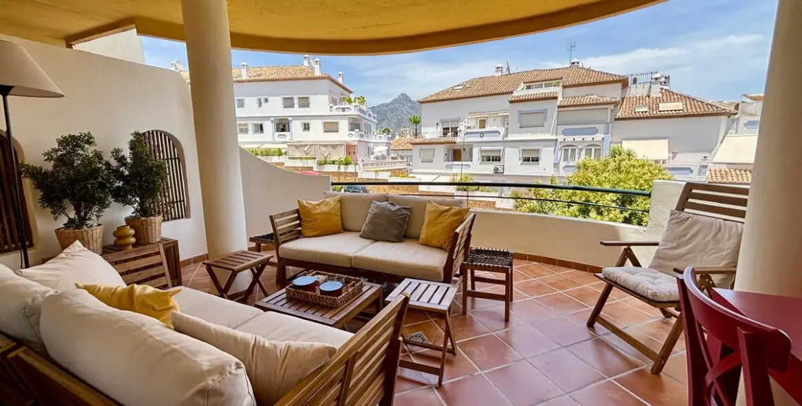 Venta de apartamento en planta baja en Aloha 1