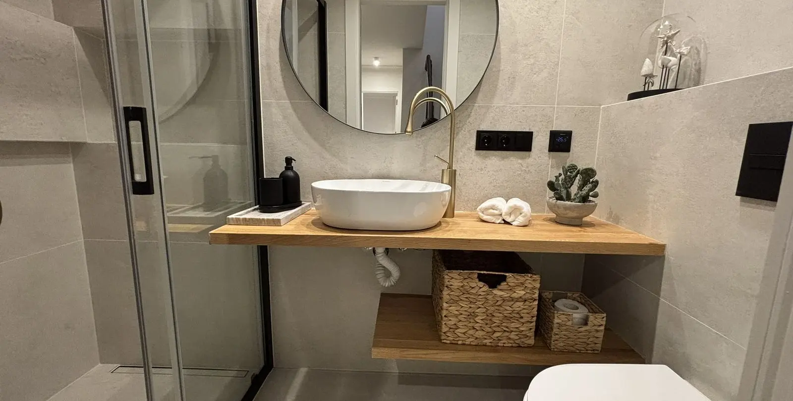 Venta de apartamento en planta baja en Aloha 8