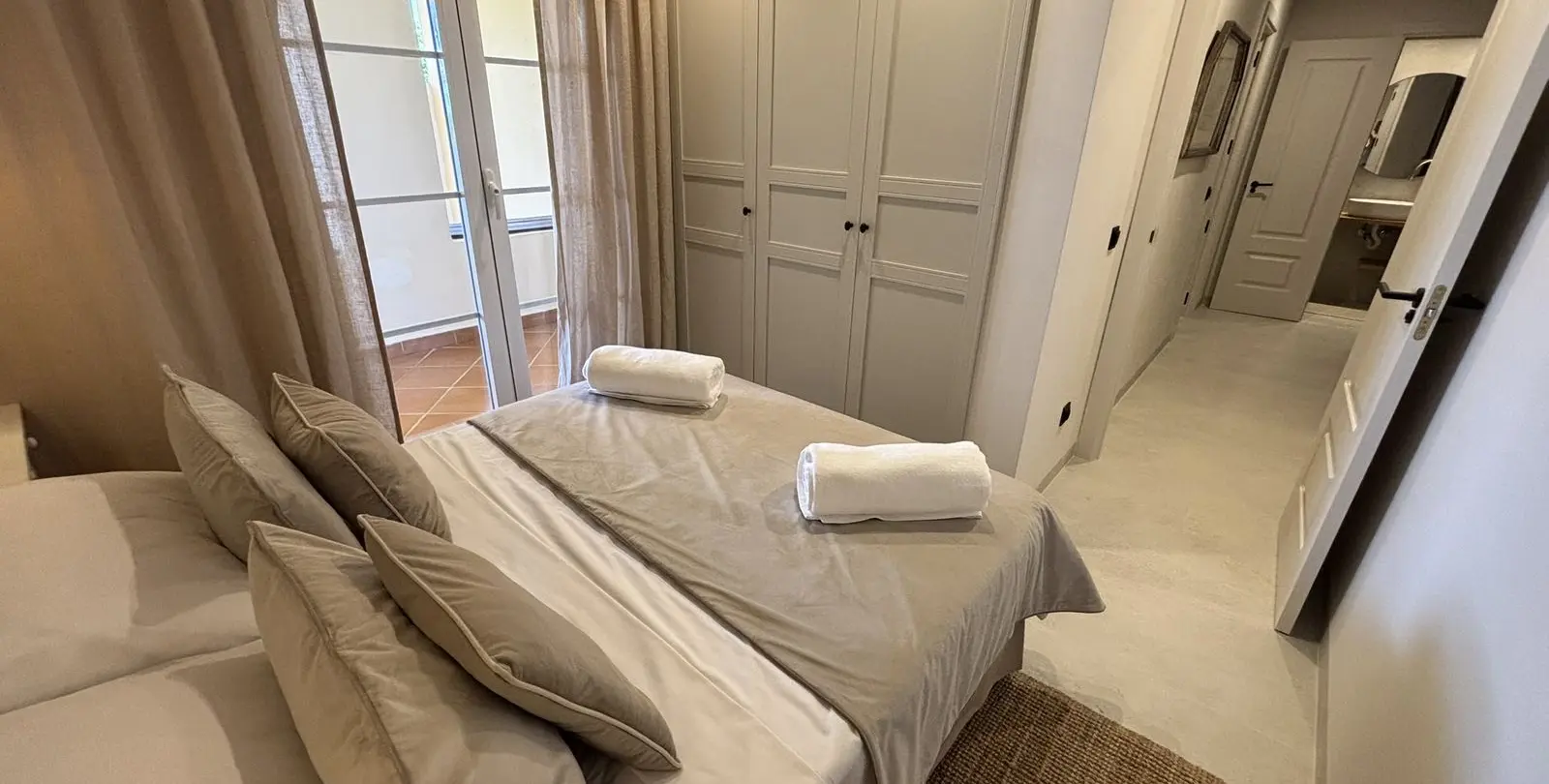 Venta de apartamento en planta baja en Aloha 9