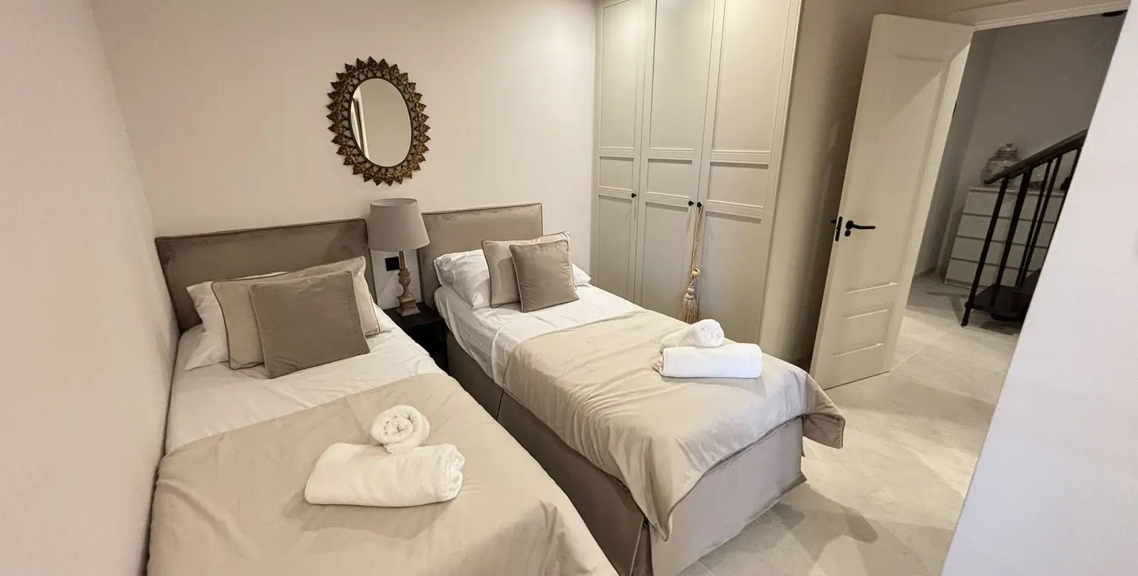 Venta de apartamento en planta baja en Aloha 14