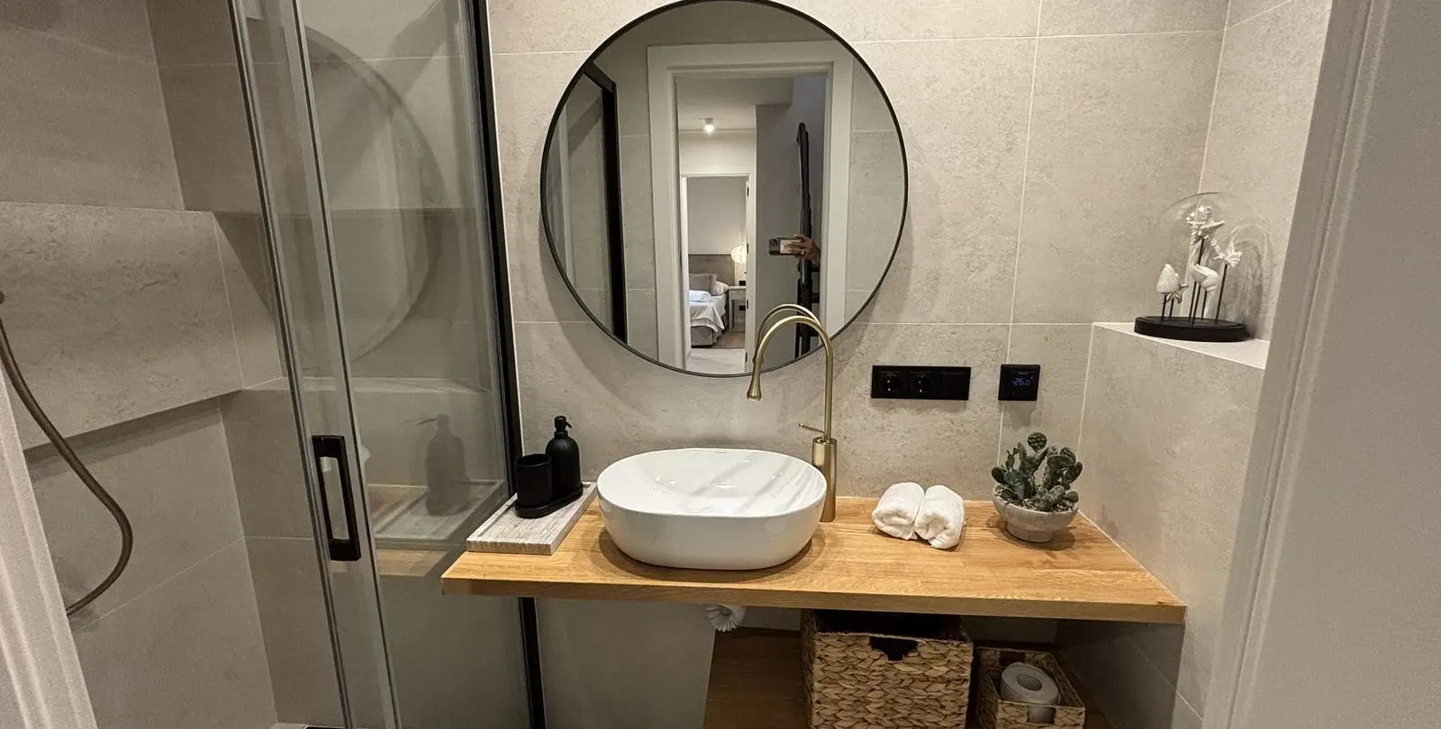 Venta de apartamento en planta baja en Aloha 17
