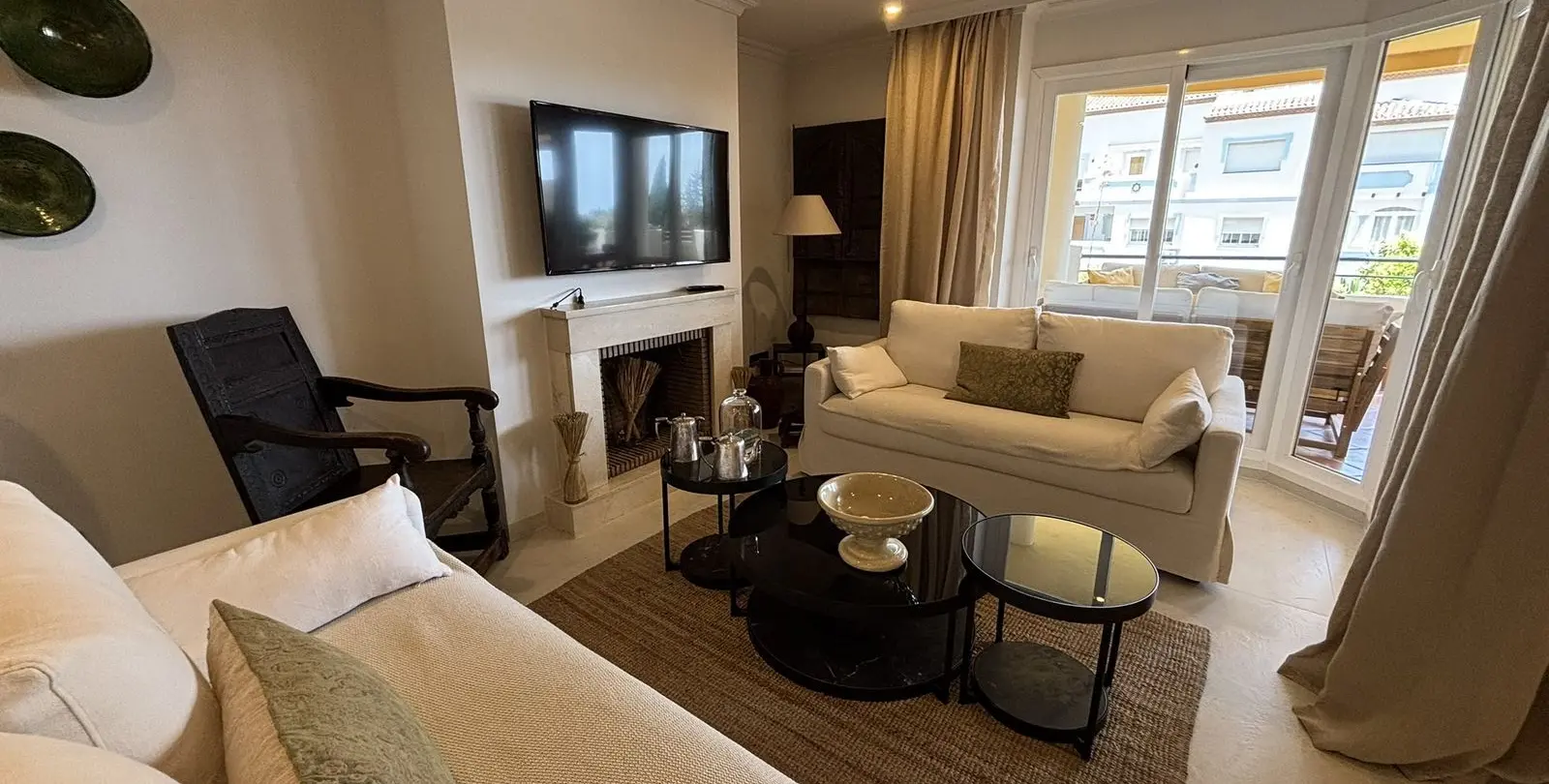 Venta de apartamento en planta baja en Aloha 22
