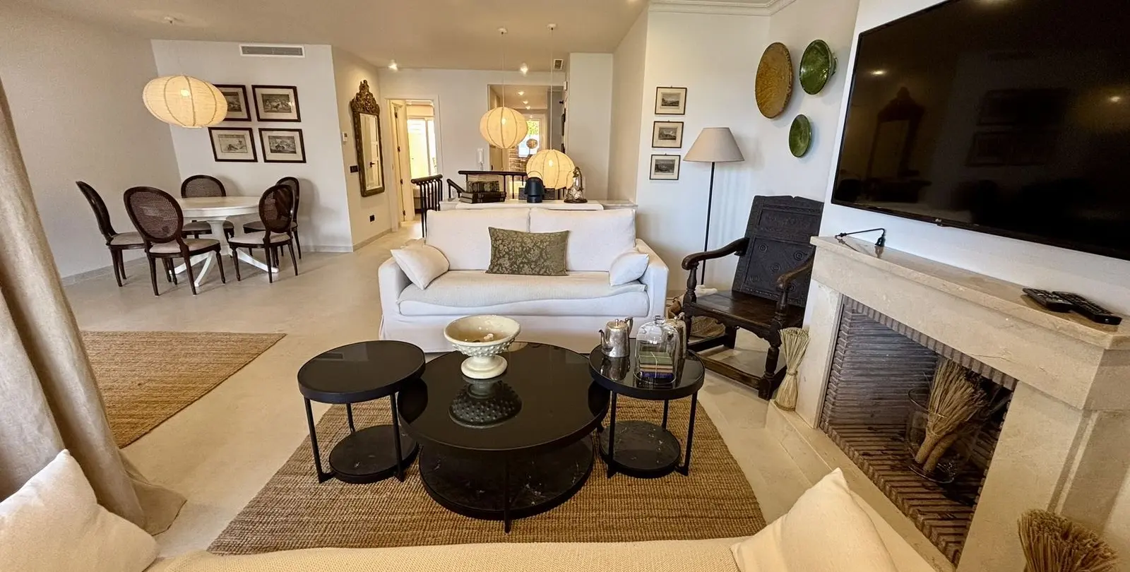 Venta de apartamento en planta baja en Aloha 23