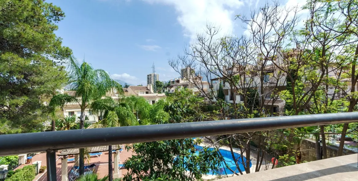 Venta de adosado en Nueva Andalucía 20