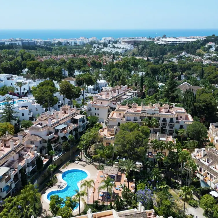 Sale of townhouse in Nueva Andalucía