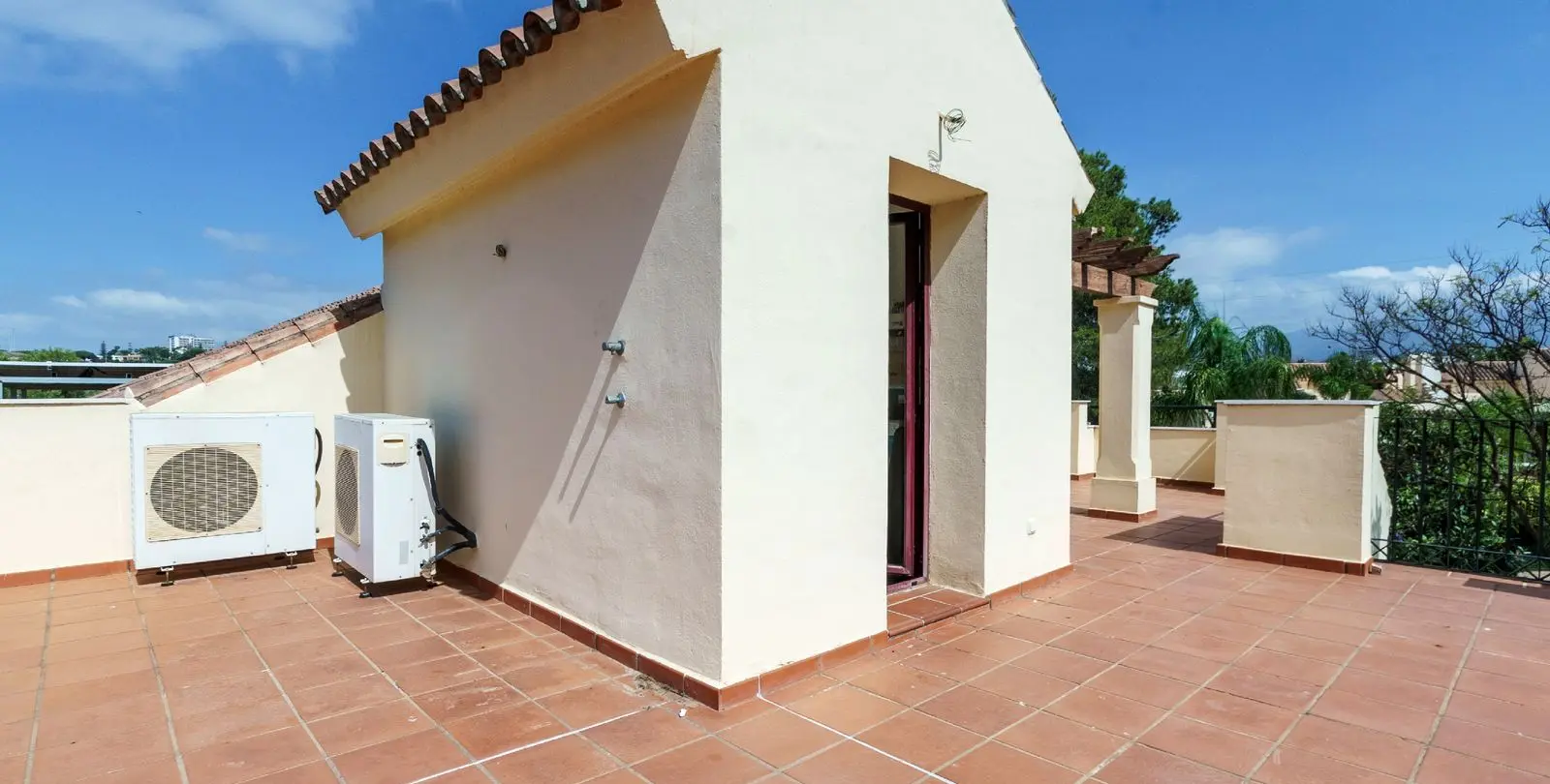 Venta de adosado en Nueva Andalucía 26